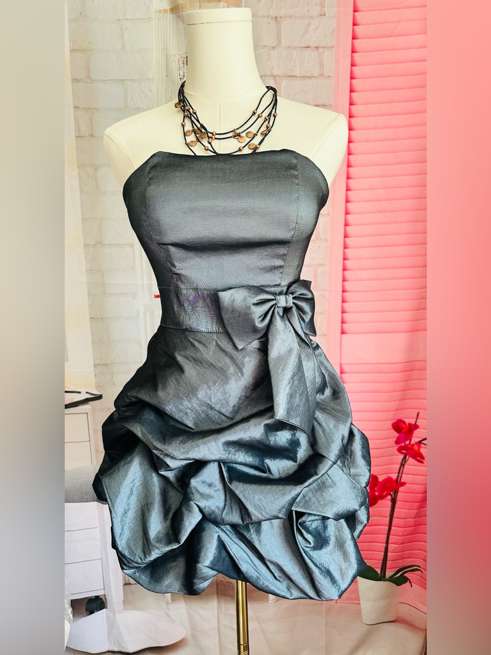 Vintage Y2K Masquerade Strapless Bubble Hem Prom Dress - Picture 5 of 11